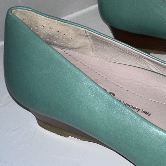 SAS, Sofia Wedge Pumps, size 6 - Picture 6 of 8